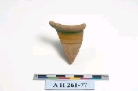 藏品(三彩器口緣殘件)的圖片